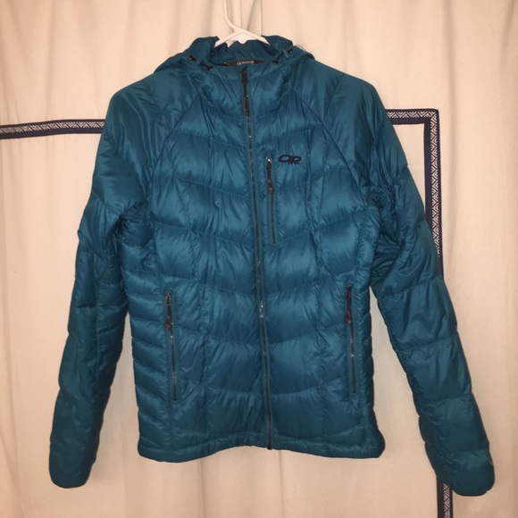 Women’s Puffy Winter Jacket - Picture 1 of 9